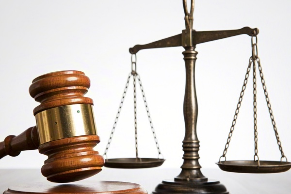 没签合同被辞退了怎么赔偿 可以投诉吗