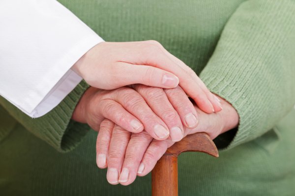 什么情况下不赡养老人不违法 兄弟瘫痪谁有赡养义务