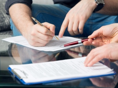 合同只盖章不签字有效吗 相关的依据是什么