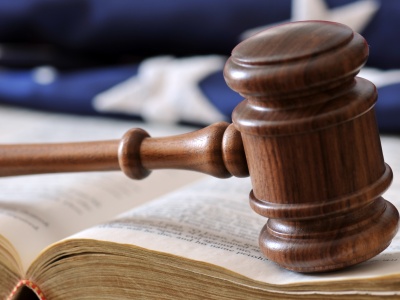 抚恤金可以代位继承吗 怎么分配给继承人