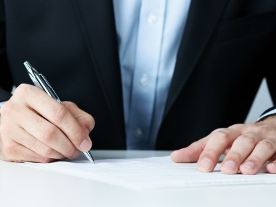 劳动合同到期后双方仍继续履行是否有效 有风险吗