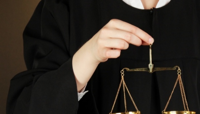 大学生掉进化粪池遇难谁担责 可以主张赔偿吗