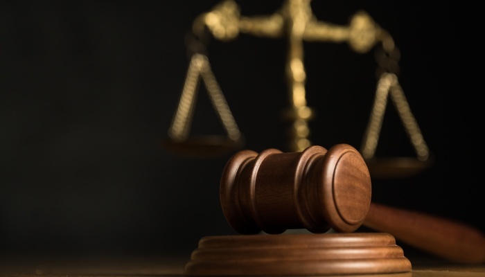 借款人死亡债务该由谁承担 会涉及家人吗