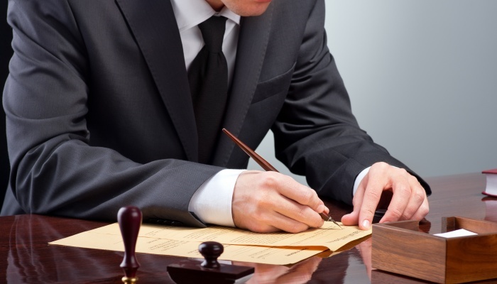 女子个人财产被当夫妻共有财产还债怎么办 认定标准是什么