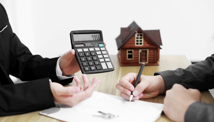 购房合同必须要本人签字吗 合同无效中介费会不会返还