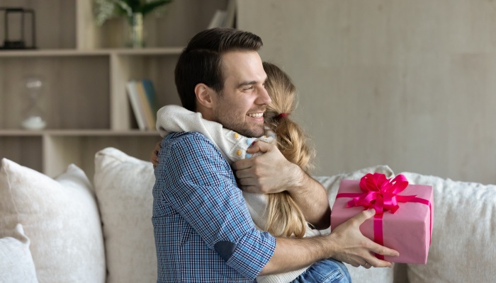 中国人收养外国人有数量限制吗 被收养人能获得国籍吗