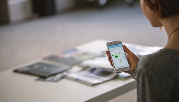 手机里存片子犯法吗